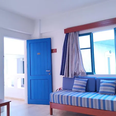 Niros Beachfront * Kokkini Hani