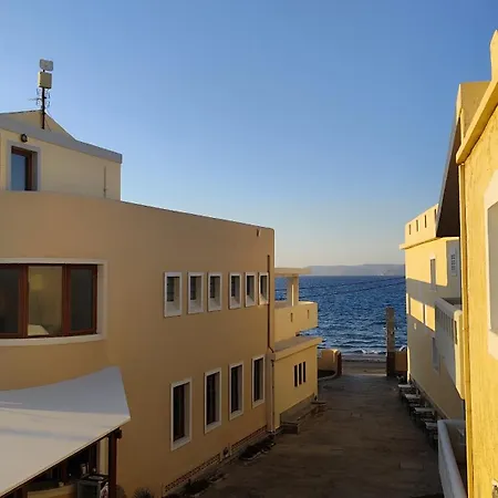 Lejlighedshotel Niros Beachfront