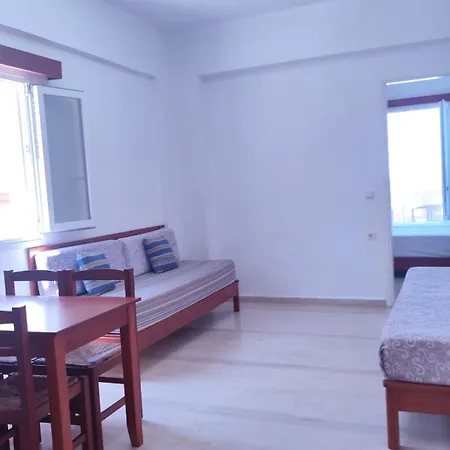 Lejlighedshotel Niros Beachfront *