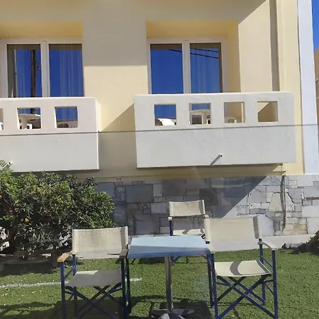 Niros Beachfront Lejlighedshotel *